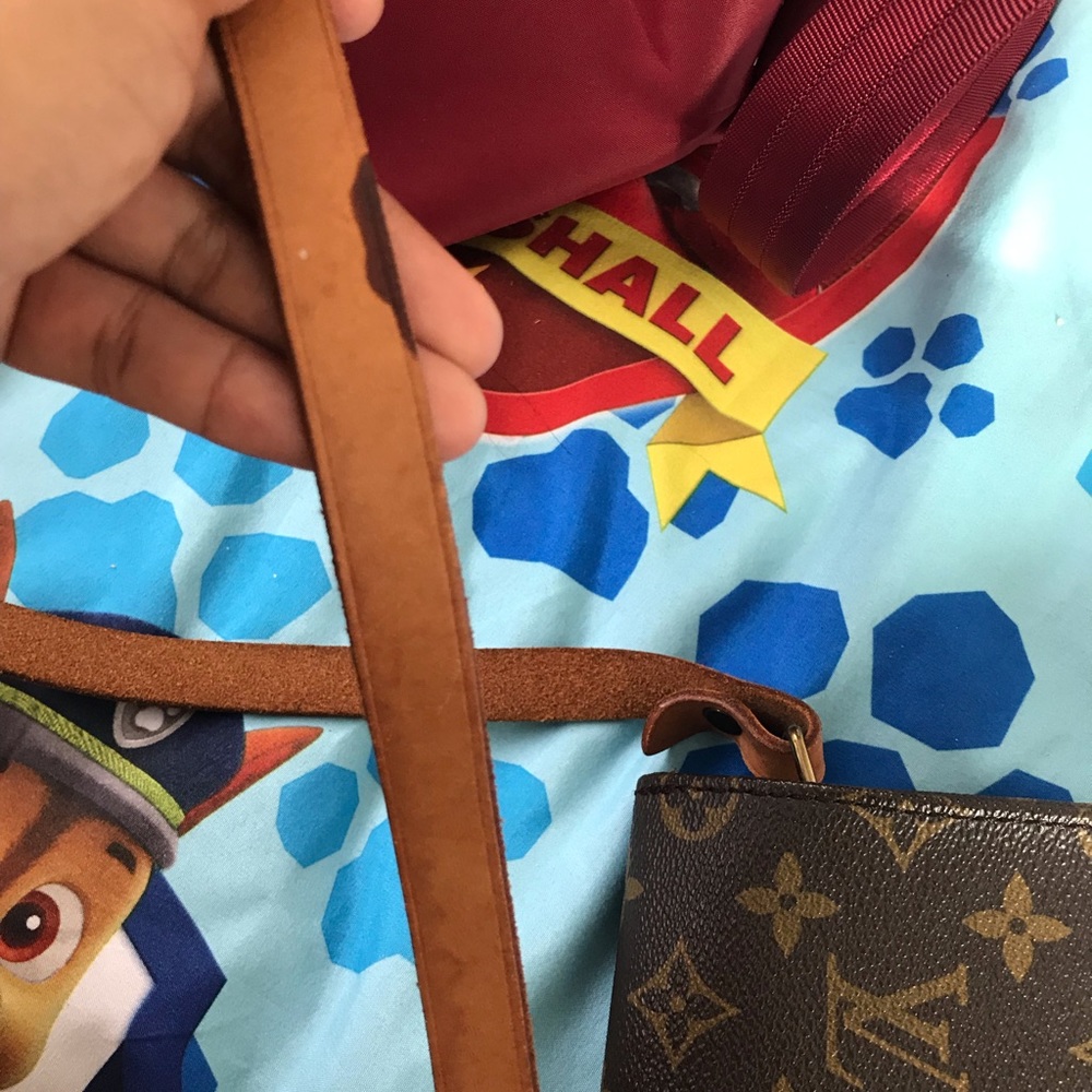 Authentic Louis Vuitton - Picture 8 of 8